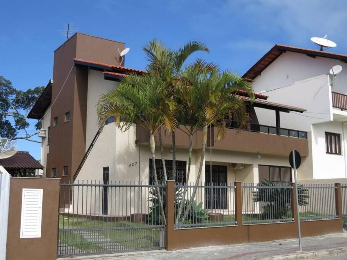 Bombinhas Brasil Residence II Guest House No Centro Esterno foto