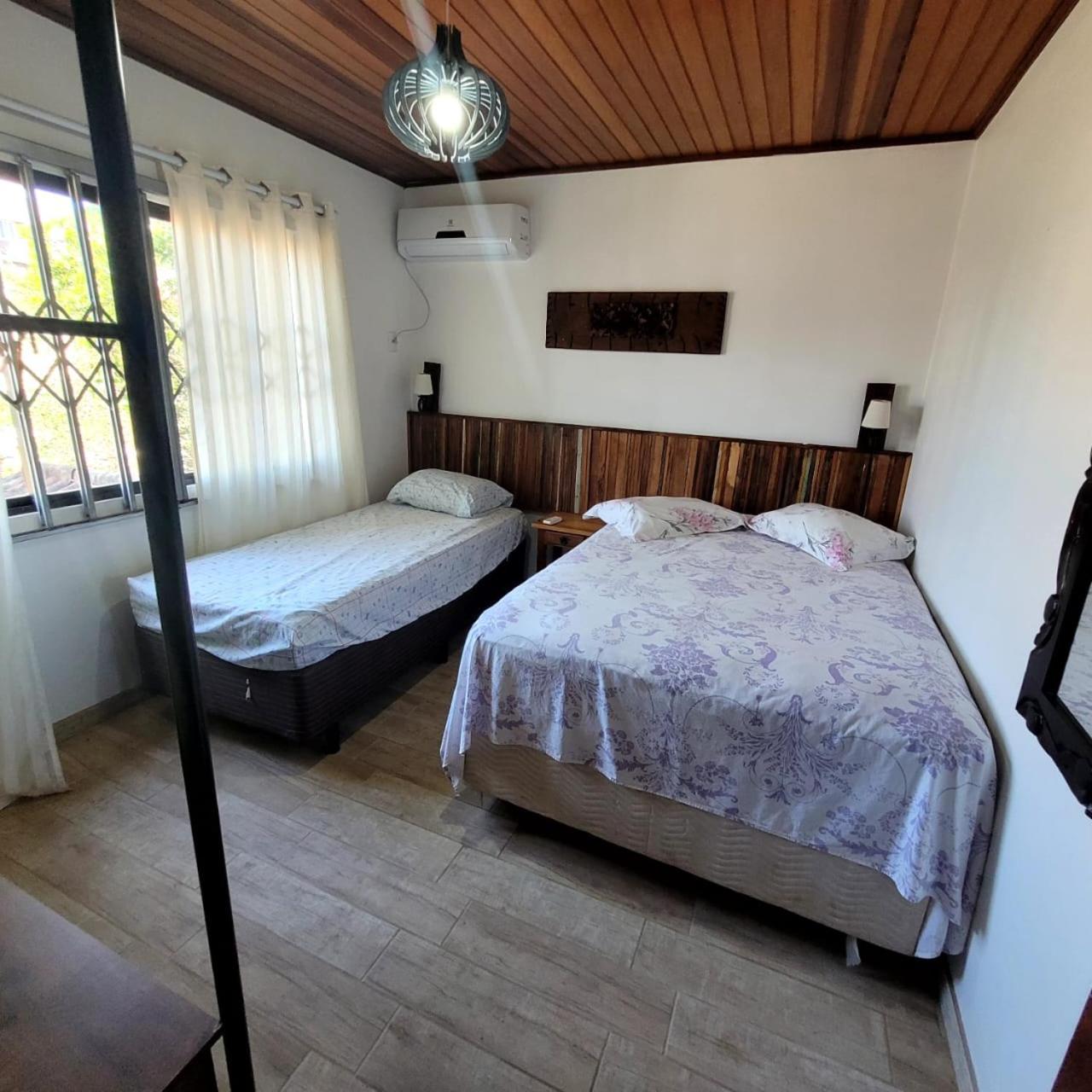 Bombinhas Brasil Residence II Guest House No Centro Esterno foto