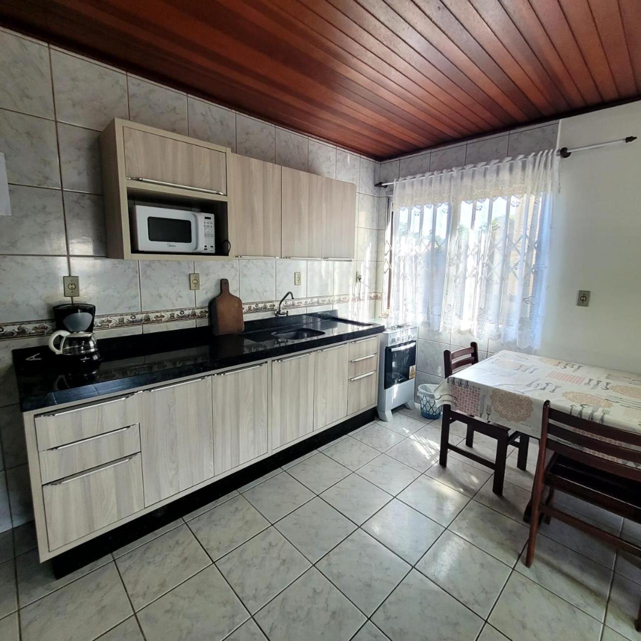 Bombinhas Brasil Residence II Guest House No Centro Esterno foto